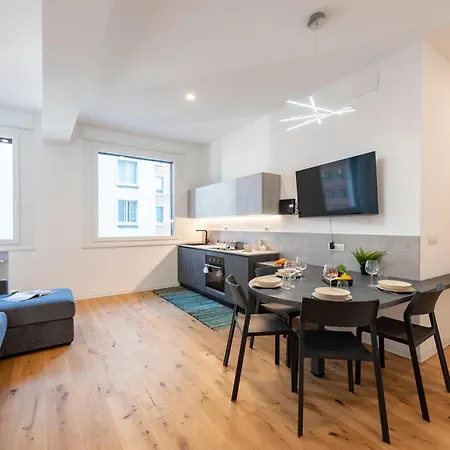 Piazza Dante - Happy Apartment