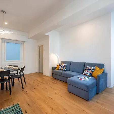 Piazza Dante - Happy Apartment *